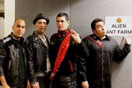 Alien Ant Farm isi face comeback-ul in 2014